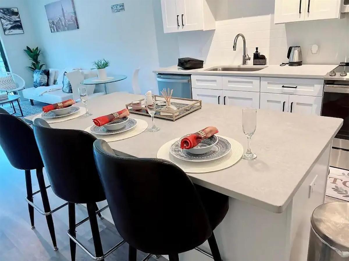 Lux Property Great For 1 To 8 Guests-Family Trip ,5Beds 2Rooms Staycation With Gym And Ev, Proximity To Downtown And Beaches West Palm Beach Exteriör bild