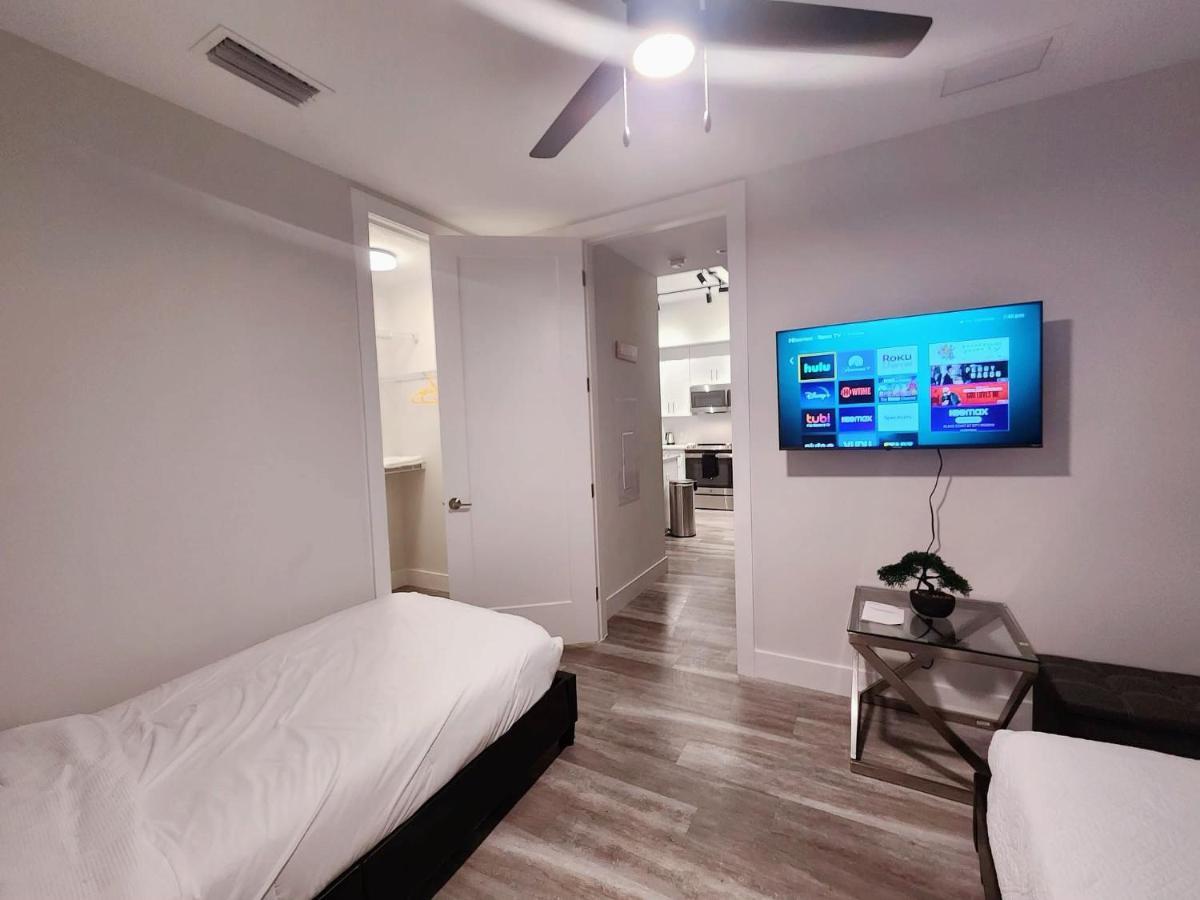 Lux Property Great For 1 To 8 Guests-Family Trip ,5Beds 2Rooms Staycation With Gym And Ev, Proximity To Downtown And Beaches West Palm Beach Exteriör bild